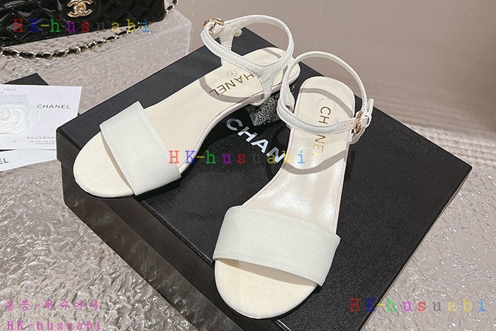 NEW 샤넬 샌들 신상 C 857703
