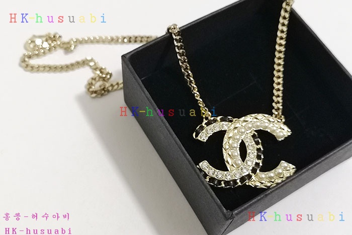 NEW 샤넬 귀걸이 신상 C 998402(랜덤)