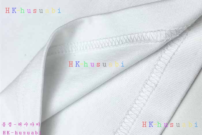 NEW 프라다 반팔티 신상 P 697472