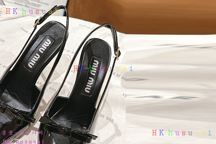 NEW 미우미우 신발 신상 MU 557032
