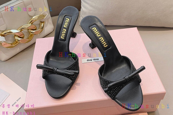 NEW 미우미우 신발 신상 MU 557015