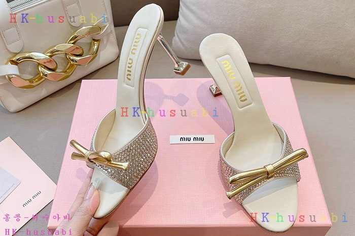 NEW 미우미우 신발 신상 MU 557014