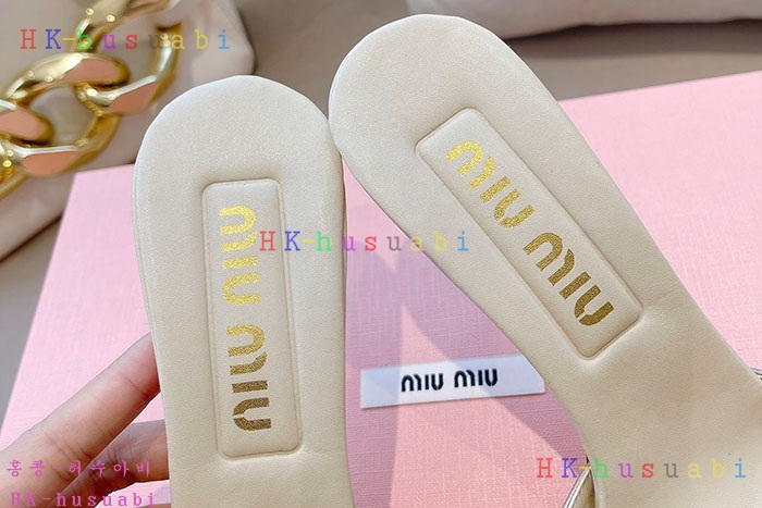 NEW 미우미우 신발 신상 MU 557014