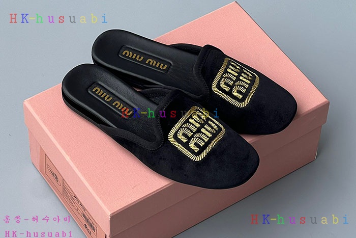 NEW 미우미우 신발 신상 MU 557013