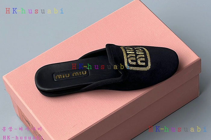 NEW 미우미우 신발 신상 MU 557013