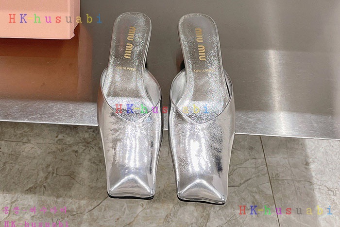 NEW 미우미우 신발 신상 MU 555284