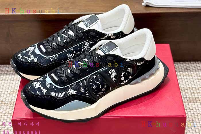 NEW 발렌티노  신발 신상 V 644180