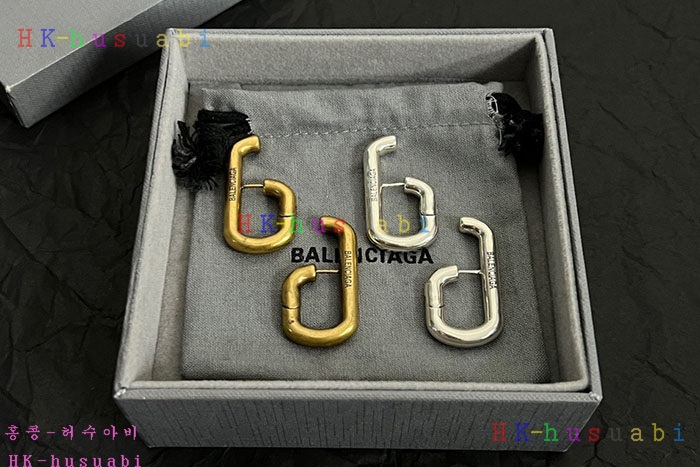 NEW 발렌시아가 귀걸이 신상 B 958851