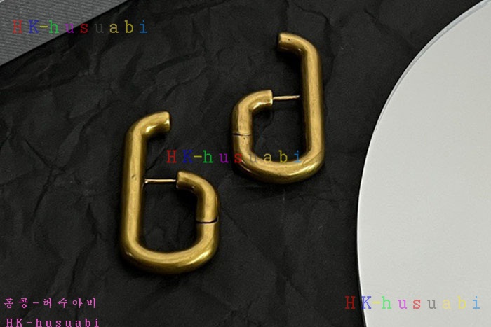 NEW 발렌시아가 귀걸이 신상 B 958851