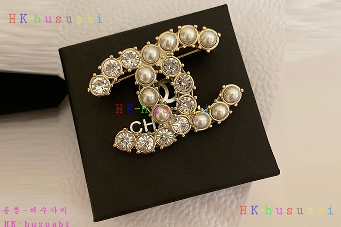NEW 샤넬 브로치 신상 C  2408819