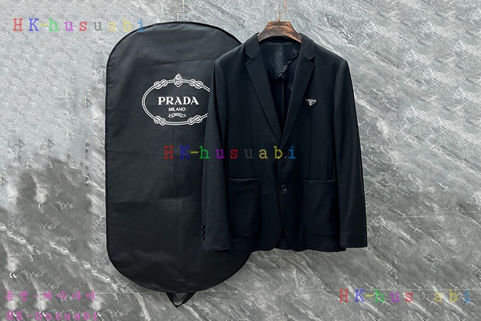 NEW 프라다 반팔티 신상 P 664465