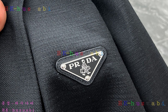 NEW 프라다 반팔티 신상 P 664465