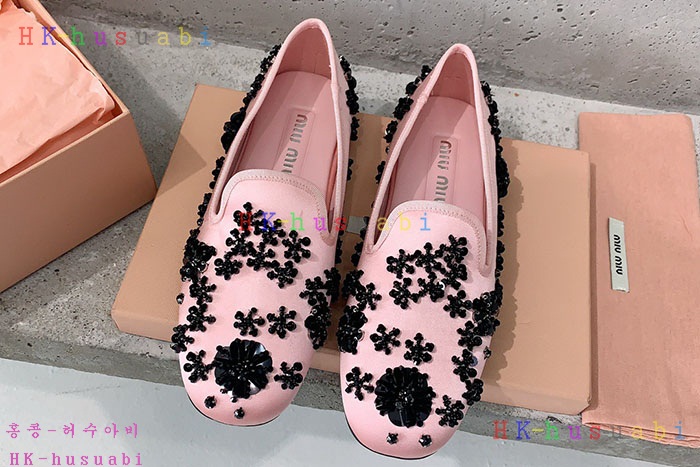 NEW 미우미우 신발 신상 MU 680041