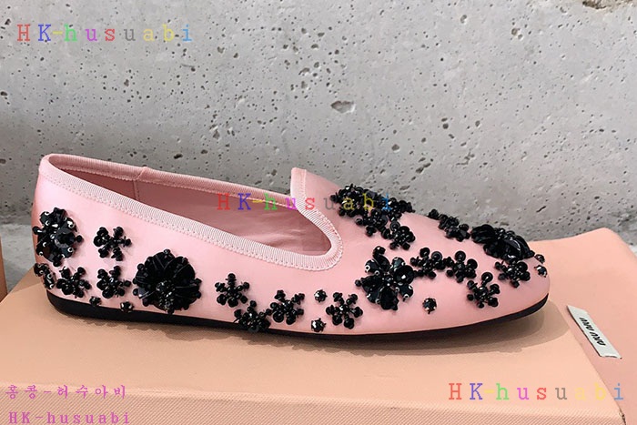 NEW 미우미우 신발 신상 MU 680041