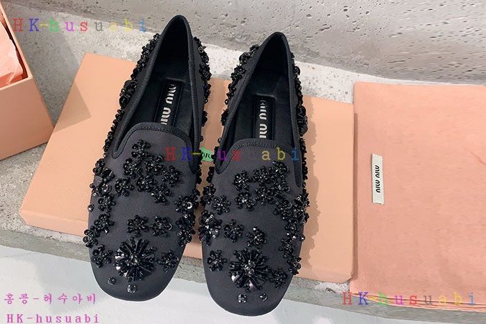 NEW 미우미우 신발 신상 MU 680040