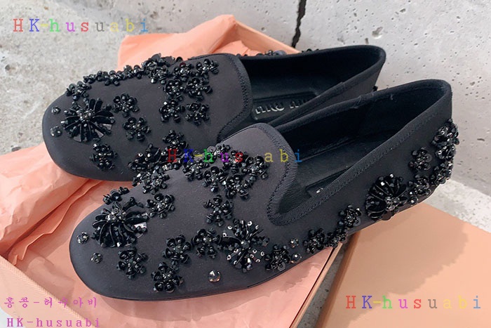 NEW 미우미우 신발 신상 MU 680040