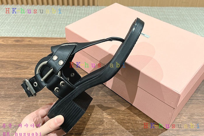 NEW 미우미우 신발 신상 MU 669005