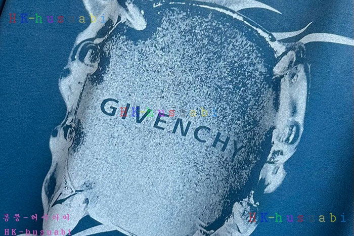 NEW 지방시 반팔티 신상 GV 857001