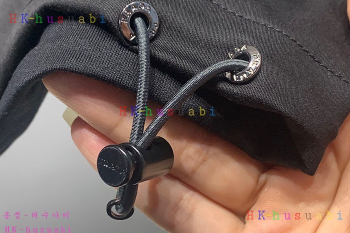 NEW 프라다 반팔티 신상 P 668042