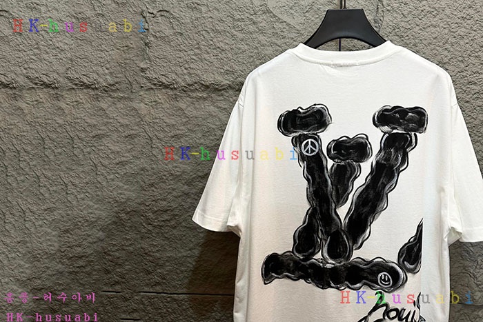 NEW 루이비통 반팔티 신상 LV 690026