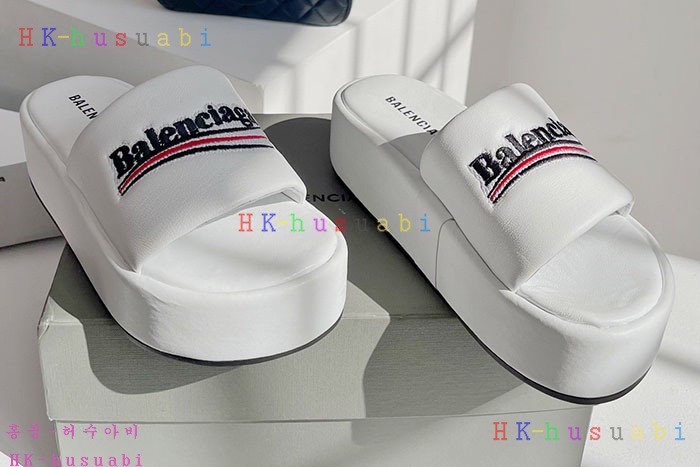 NEW 발렌시아가 샌들 신상 B 669952