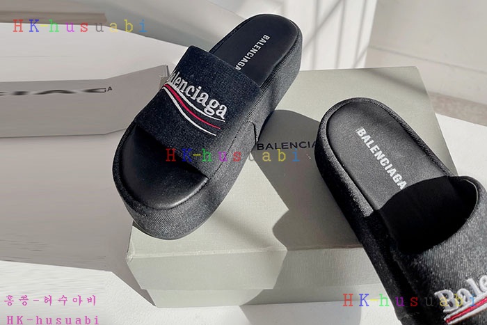 NEW 발렌시아가 샌들 신상 B 669954