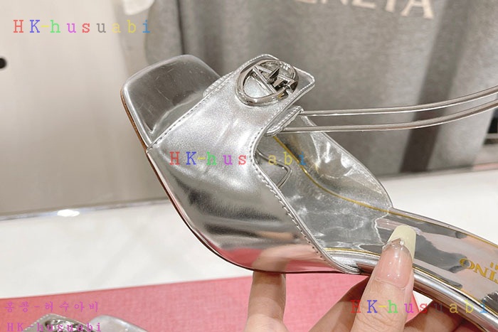 NEW 발렌티노 샌들 신상 V 2661101