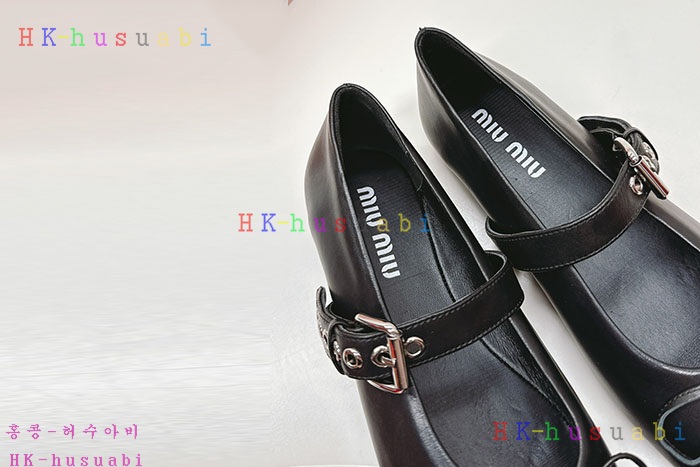 NEW 미우미우 신발 신상 MU 669240