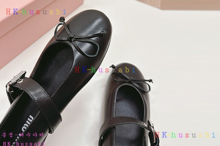 NEW 미우미우 신발 신상 MU 669240