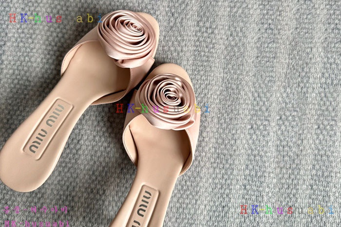 NEW 미우미우 신발 신상 MU 6693008
