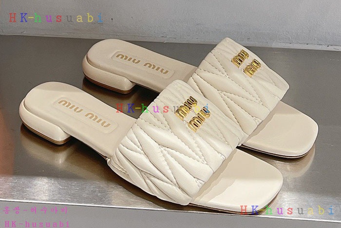 NEW 미우미우 샌들 신상 M 968019