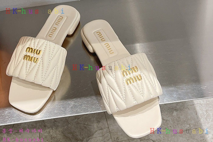 NEW 미우미우 샌들 신상 M 968019
