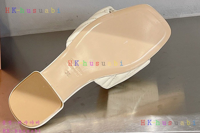 NEW 미우미우 샌들 신상 M 968019