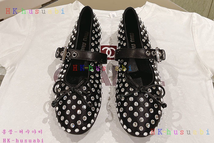 NEW 미우미우 신발 신상 M 966246