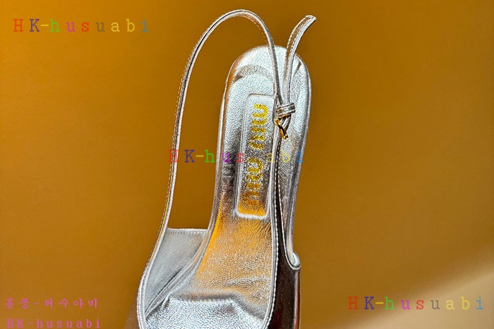 NEW 미우미우 신발 신상 M 672802