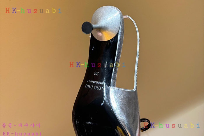 NEW 미우미우 신발 신상 M 672802