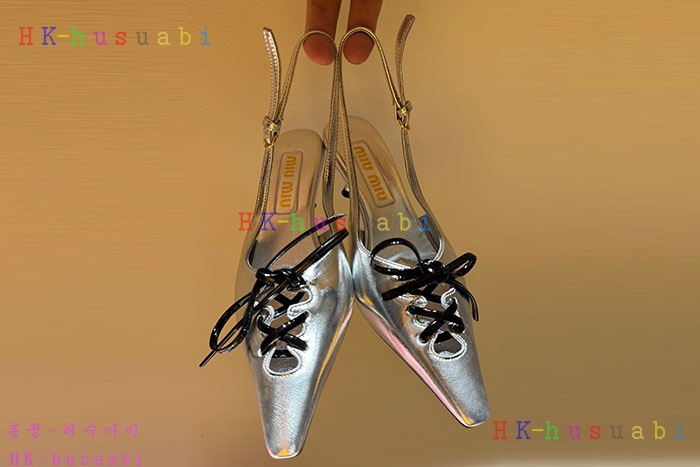 NEW 미우미우 신발 신상 M 672802