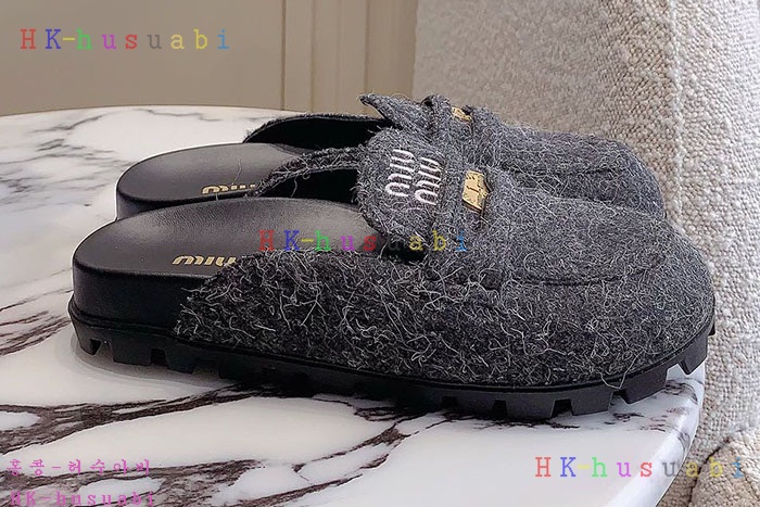 NEW 미우미우 신발 신상 M 755010