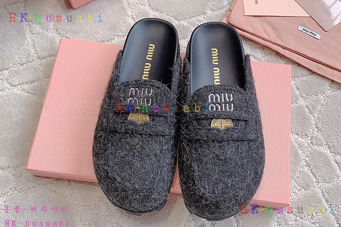 NEW 미우미우 신발 신상 M 755010