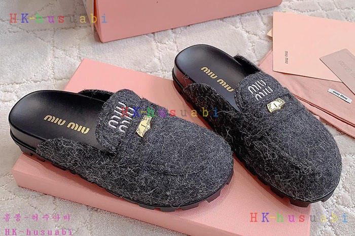 NEW 미우미우 신발 신상 M 755010