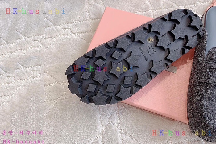 NEW 미우미우 신발 신상 M 755010