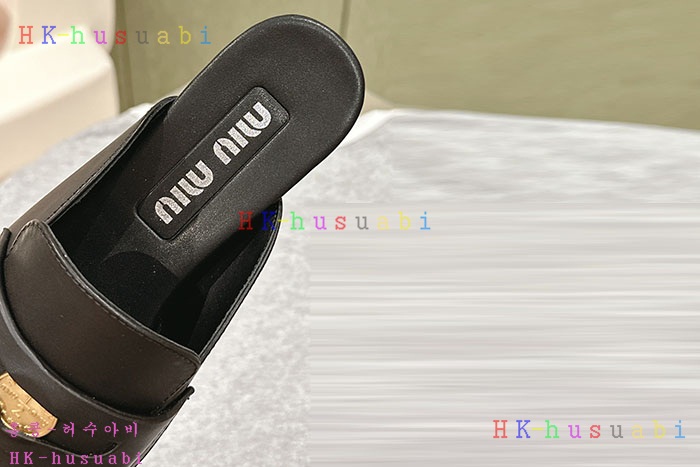 NEW 미우미우 신발 신상 MU 8956012