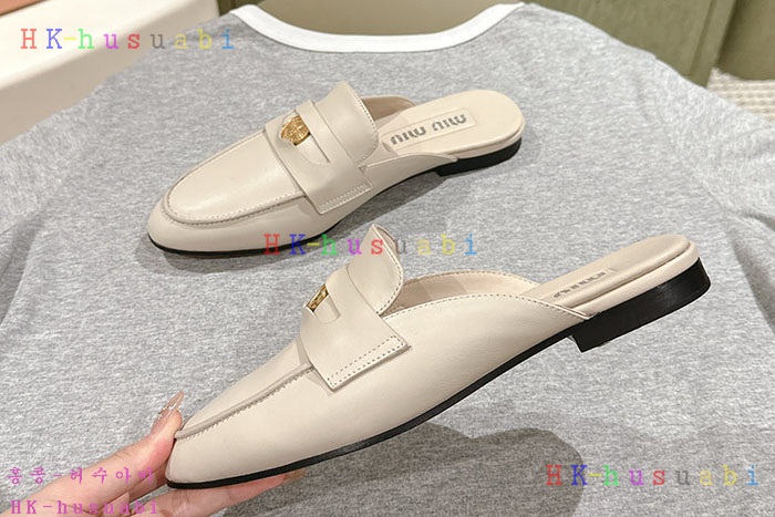 NEW 미우미우 신발 신상 MU 8956013