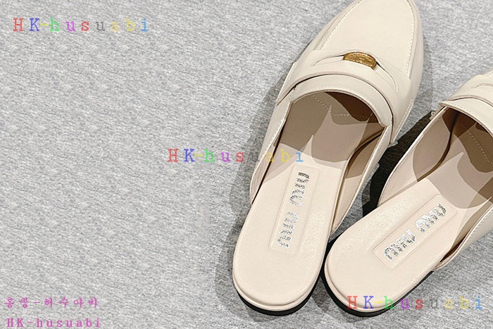 NEW 미우미우 신발 신상 MU 8956013