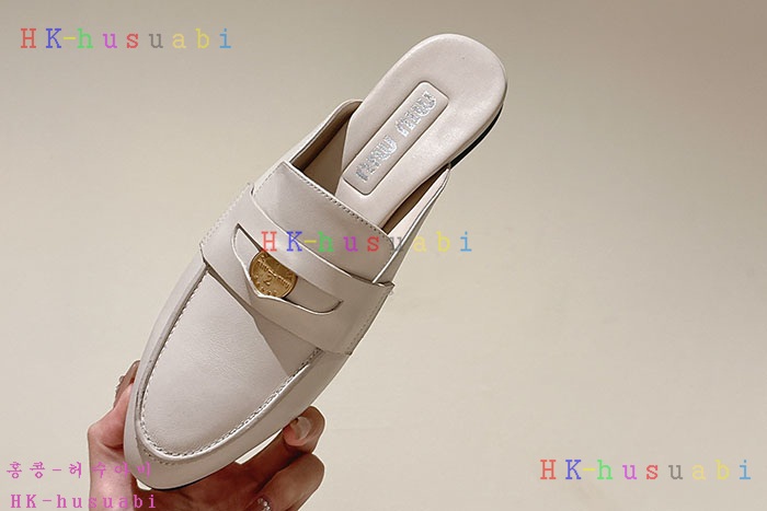 NEW 미우미우 신발 신상 MU 8956013