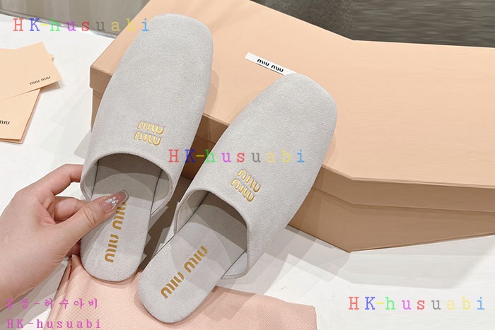 NEW 미우미우 신발 신상 MU 8977410