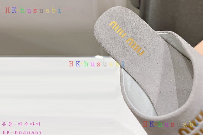 NEW 미우미우 신발 신상 MU 8977410