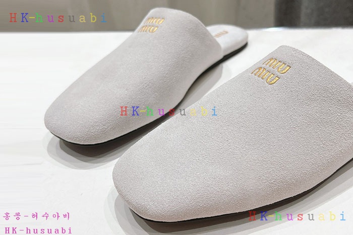 NEW 미우미우 신발 신상 MU 8977410