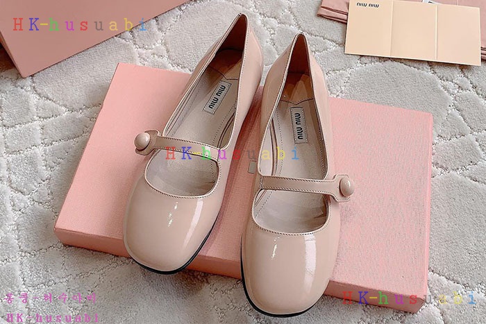 NEW 미우미우 신발 신상 MU 8944702
