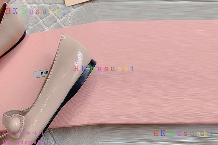 NEW 미우미우 신발 신상 MU 8944702